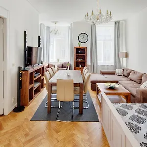 Old Town Square Aparthotel Prag